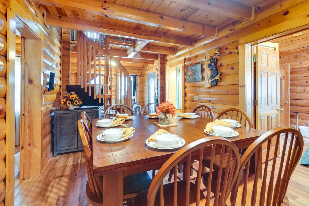 Lovely Gatlinburg Cabin With Private Hot Tub! Exteriör bild