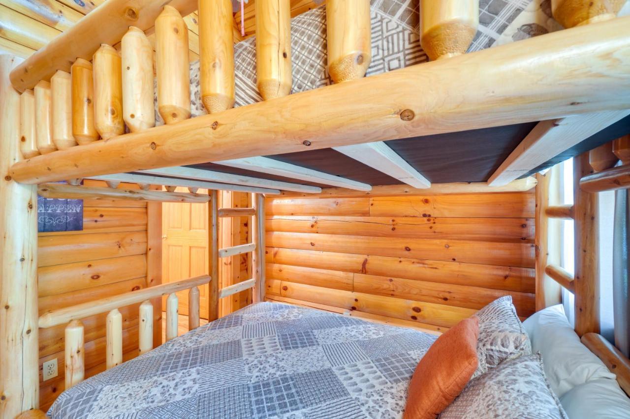 Lovely Gatlinburg Cabin With Private Hot Tub! Exteriör bild