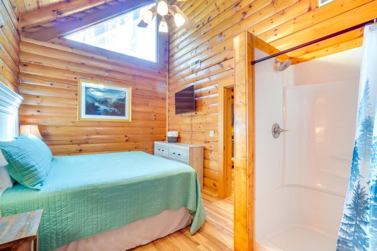 Lovely Gatlinburg Cabin With Private Hot Tub! Exteriör bild