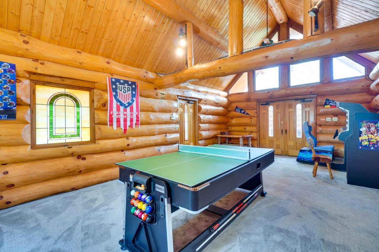 Lovely Gatlinburg Cabin With Private Hot Tub! Exteriör bild