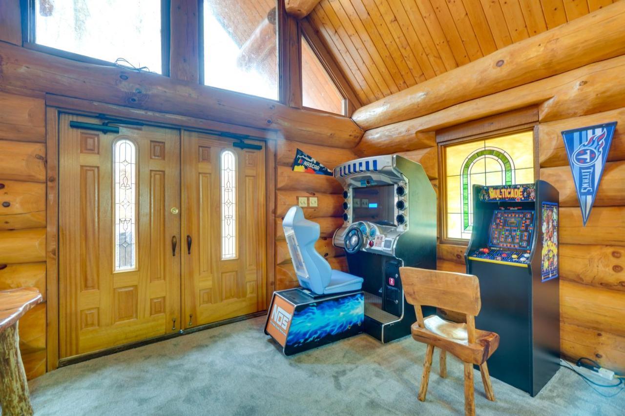 Lovely Gatlinburg Cabin With Private Hot Tub! Exteriör bild